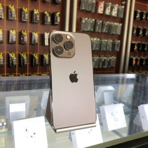 iPhone 13 pro 128 GB UNLOCKED !